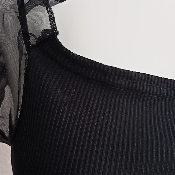 Pretty Little Thing little black dress with puff sheer arms size 8 - Picture 3 of 5